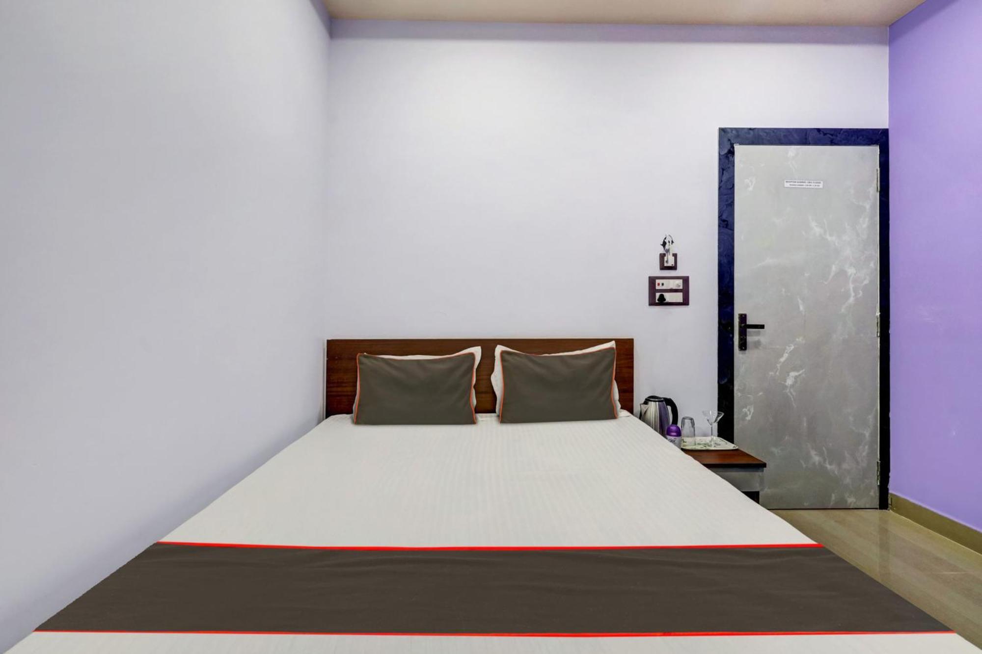 Collection O Ashirbad Lodge กูวาฮาติ ภายนอก รูปภาพ